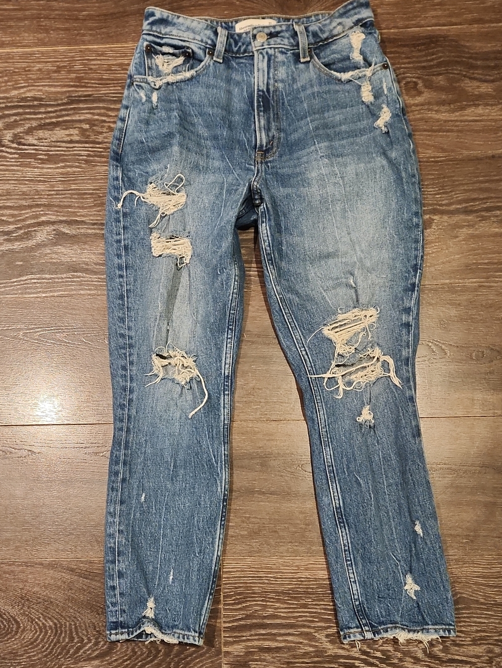 ❤️ ABERCROMBIE & FITCH CURVE LOVE HIGH RISE MOM JEANS, DISTRESSED, 4 (27) - Picture 3 of 11